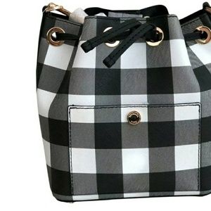 Michael Kors Bags - Michael Kors Greenwich sm bucket crossbody Michael Kors Bags - Michael Kors Greenwich sm bucket crossbody